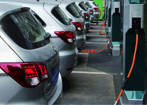 Υπαίθριο ψηφιακό σύστημα σηματοδότησης 70 ίντσα ddw-AD7001S σωρών δαπανών ISO9001 για το ενεργειακό αυτοκίνητο 2500 ψείρες