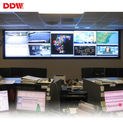 Τηλεοπτικός τοίχων ενοικίου ελεγκτής 4x4, 70 μέτρα επιχειρησιακών 4k ελεγκτών τηλεοπτικής επίδειξης