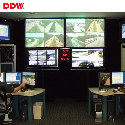 Τηλεοπτικός τοίχος 46 ίντσα 500 CCTV καμερών διασκεδασμός θερμότητας φωτεινότητας ψειρών 819 BTU/h ανώτατα